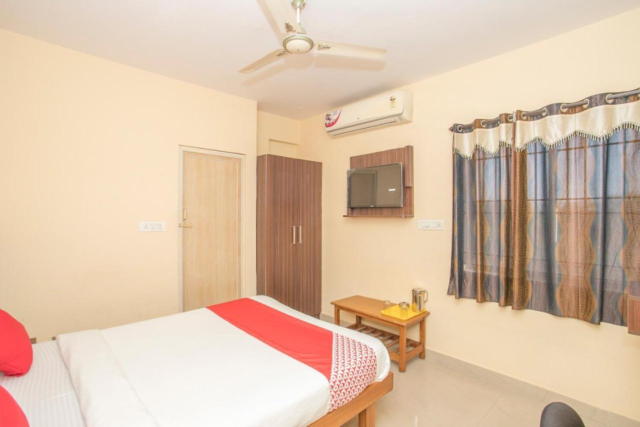 Oyo 10291 Sri Venkatadri Residency Hotel Bangalore Exterior foto