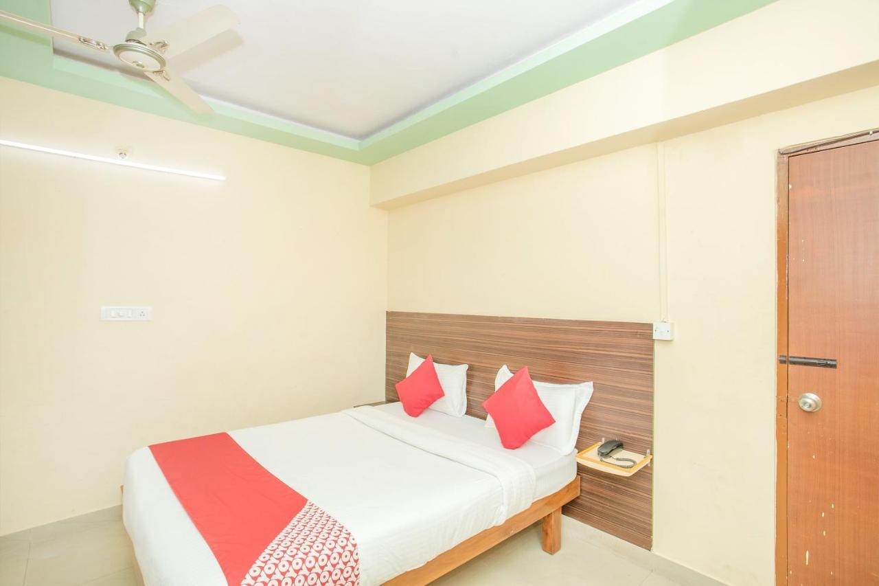Oyo 10291 Sri Venkatadri Residency Hotel Bangalore Exterior foto