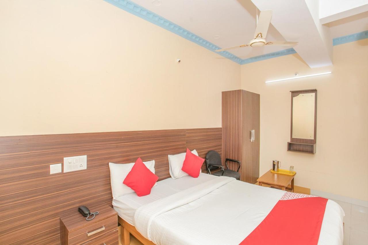 Oyo 10291 Sri Venkatadri Residency Hotel Bangalore Exterior foto
