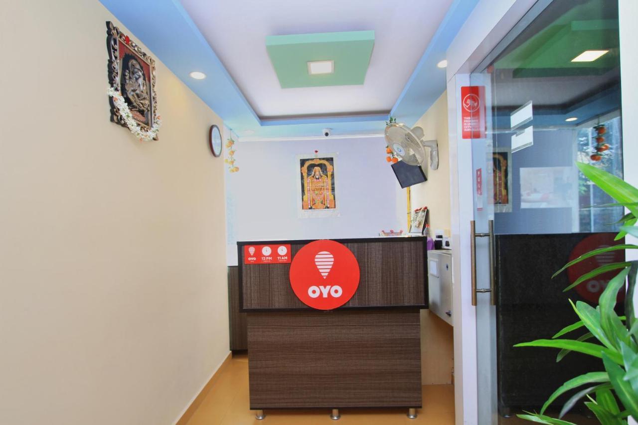 Oyo 10291 Sri Venkatadri Residency Hotel Bangalore Exterior foto
